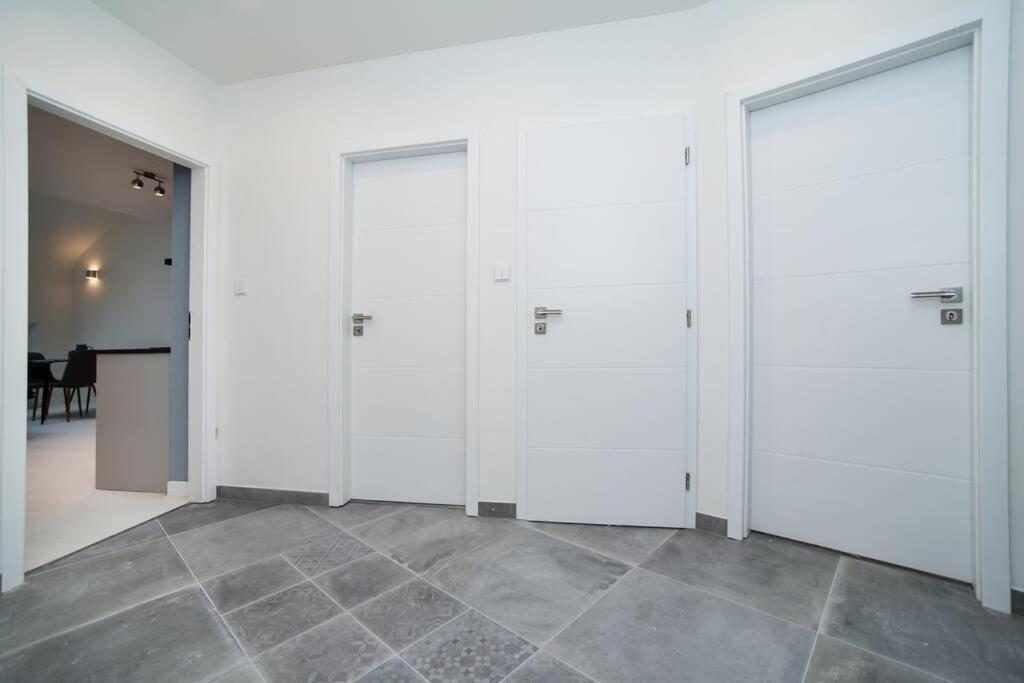 Old Town 1 Bedroom Oasis With Ac And Double Shower Prag Dış mekan fotoğraf